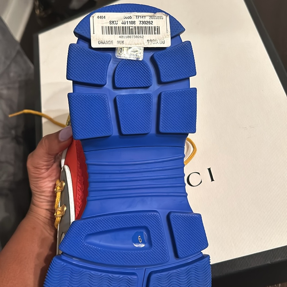 Authentic Men’s Gucci Sneakers - Picture 3 of 5